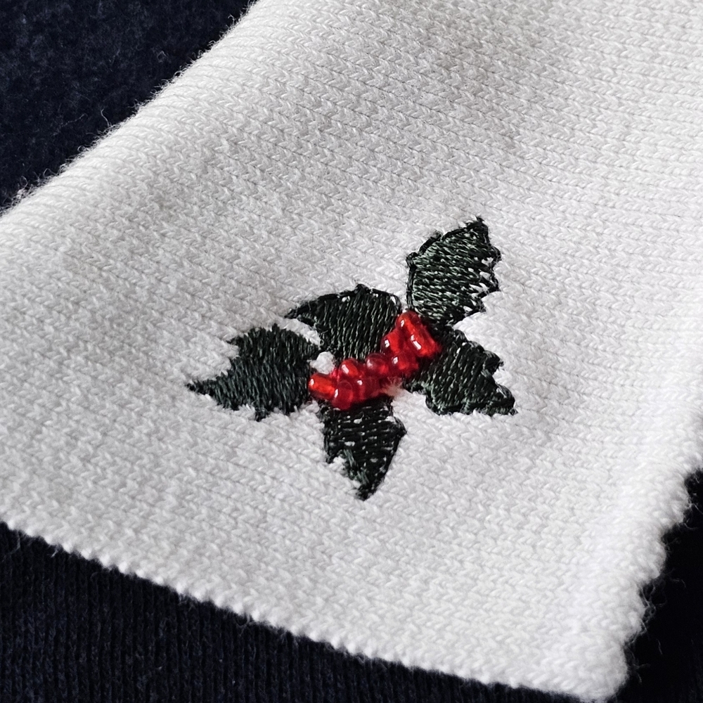 90s Hastings & Smith Embroidered Christmas Sweatshirt XL Angel Holly Collar Navy - Picture 6 of 10